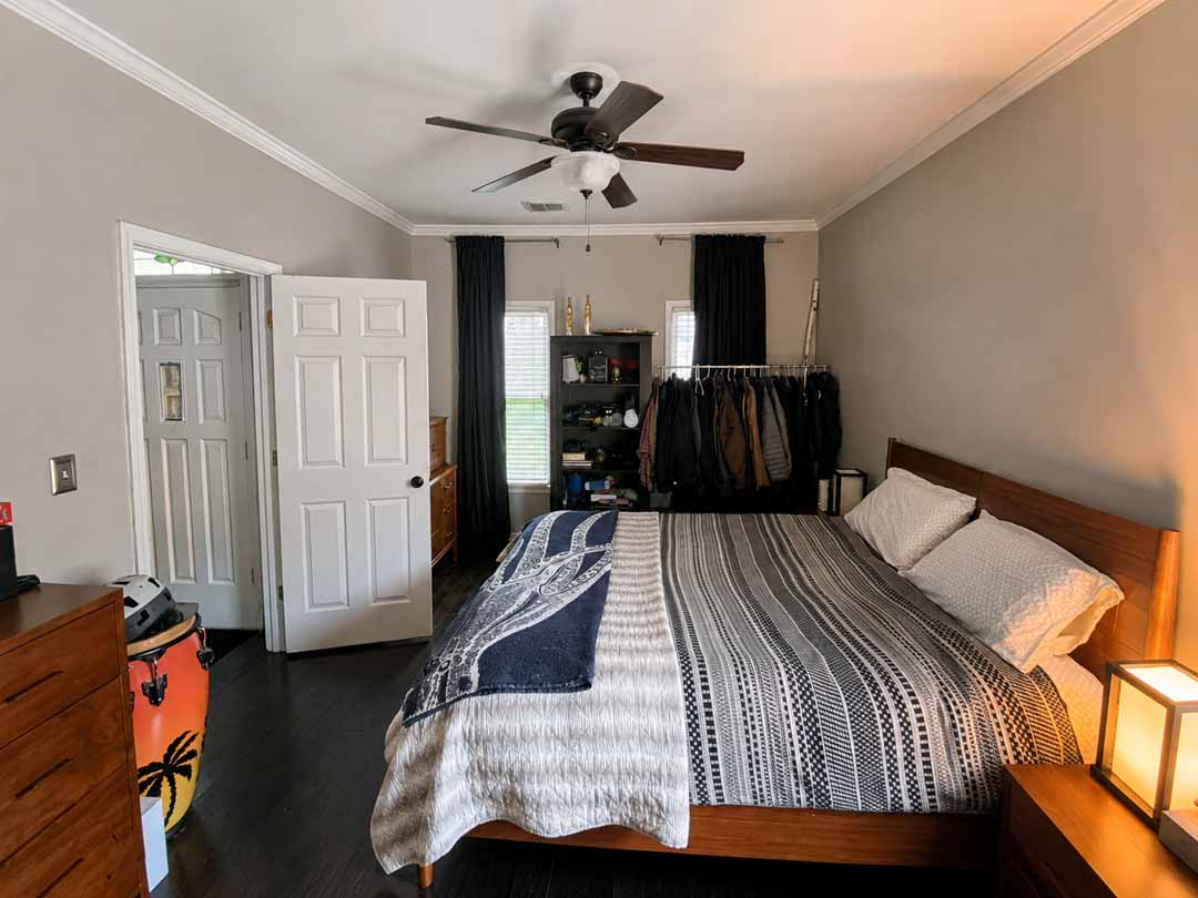Berne St Master Bed New